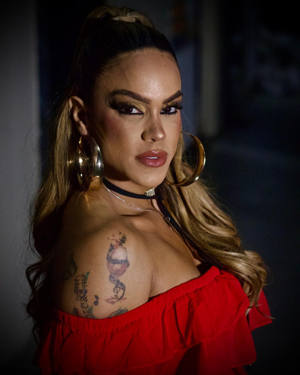 Cantora Larissa Mello realiza show em Paripe nesta quarta (24 de junho)